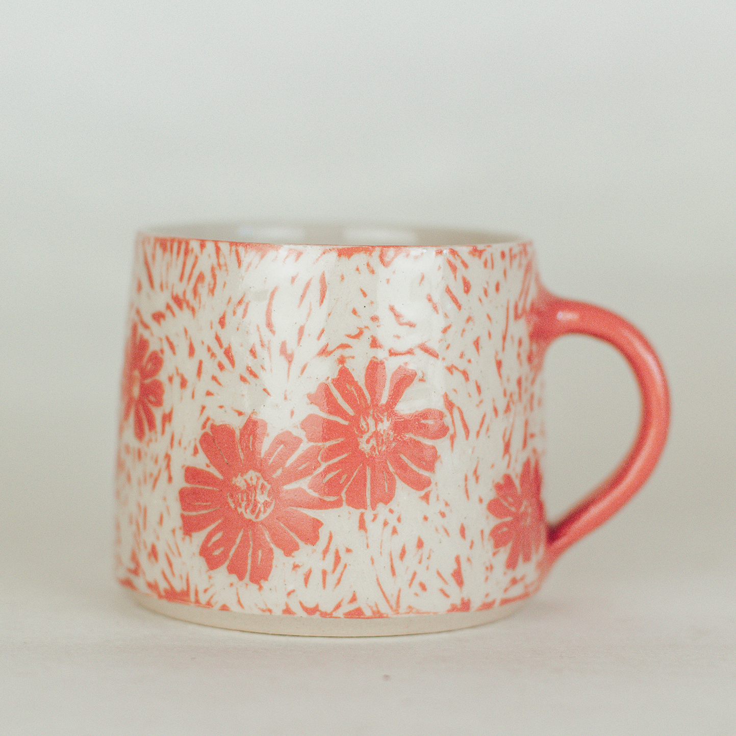 Blush Daisy Mug