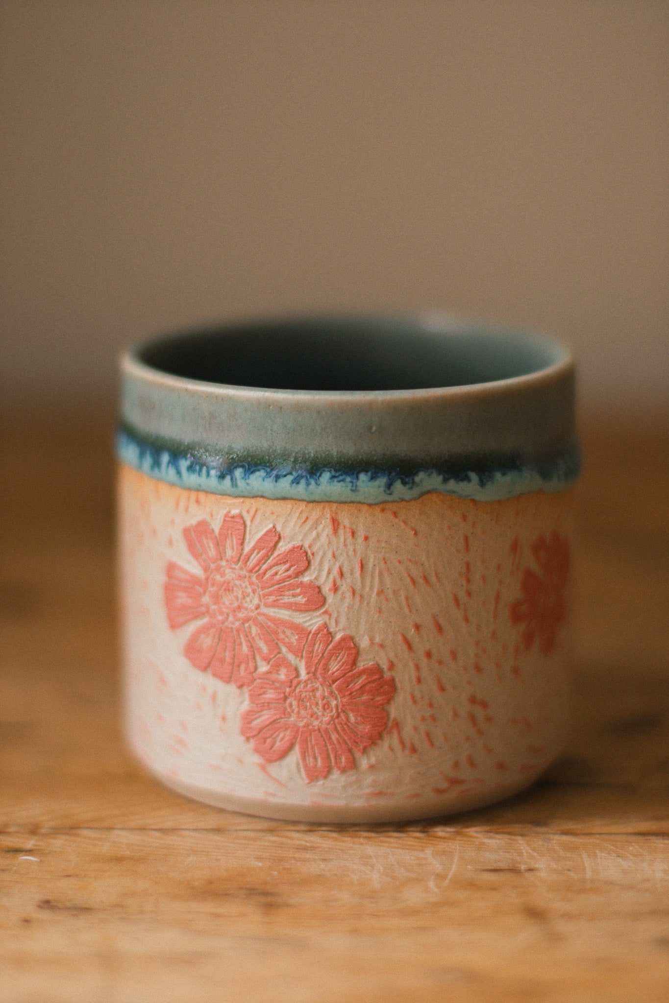 Daisy Sgraffito Mug