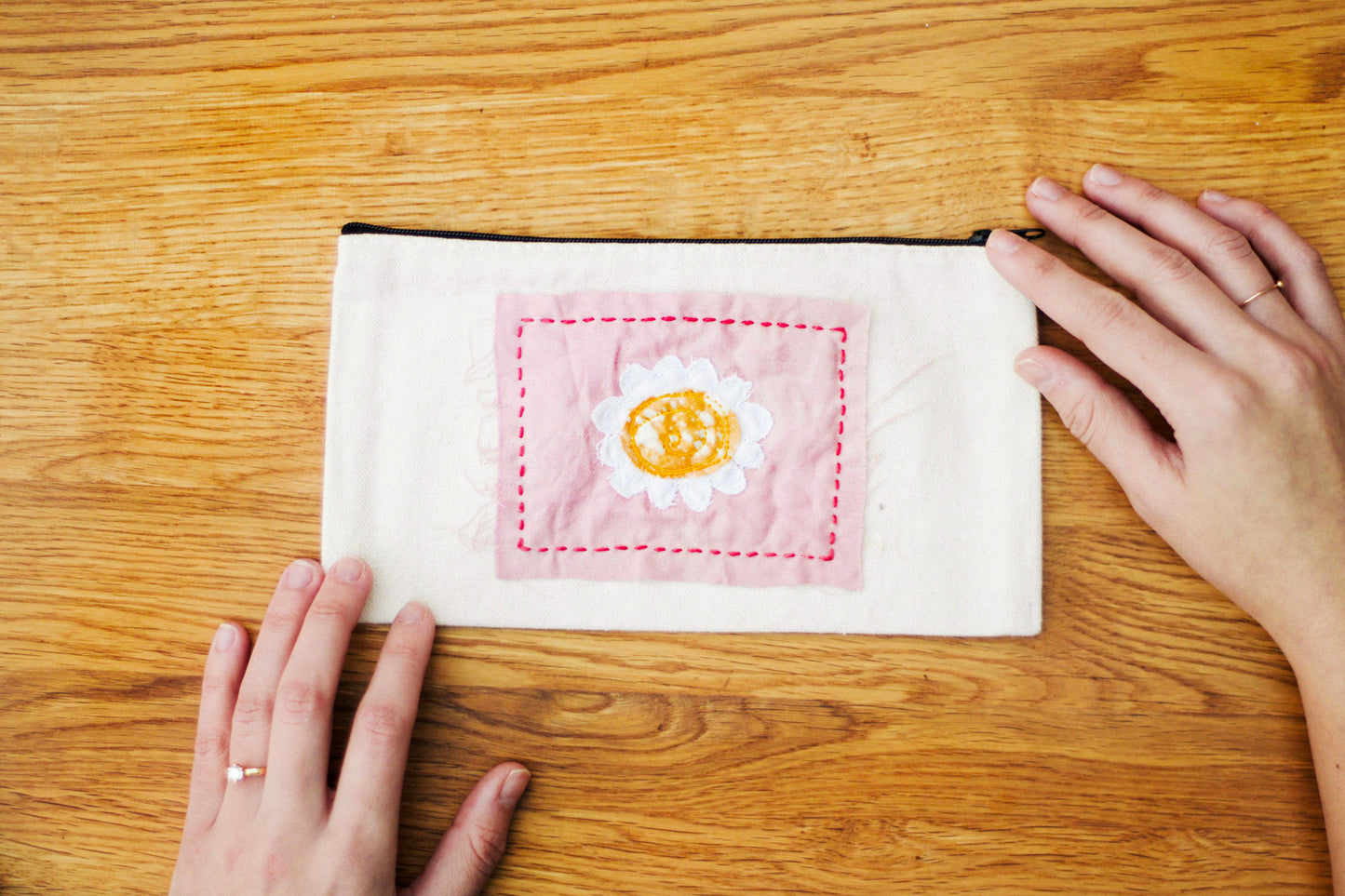 Daisy Patch Pouch