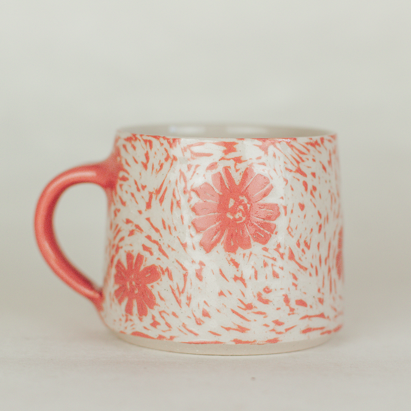 Blush Daisy Mug
