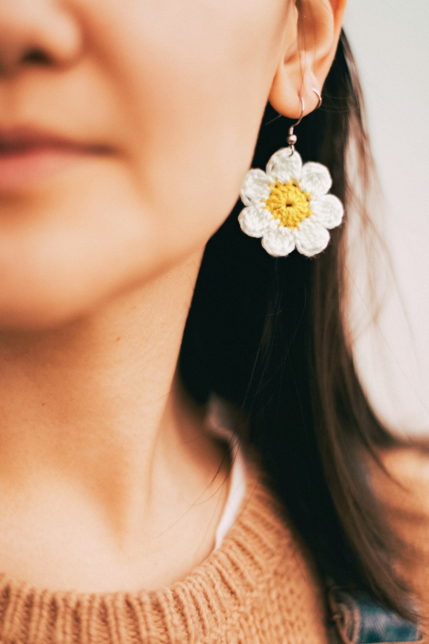 Crochet Daisy Dangle Earring